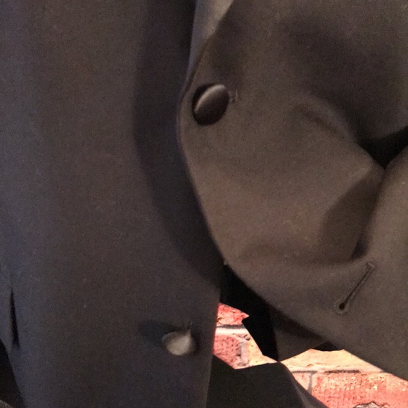 Pronto Uomo Tuxedo Coat - Picture 7 of 17